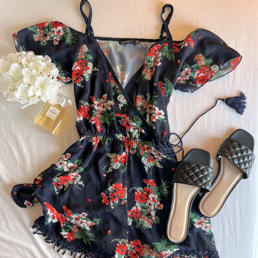 BooHoo Floral Tassel Romper 💐🌺